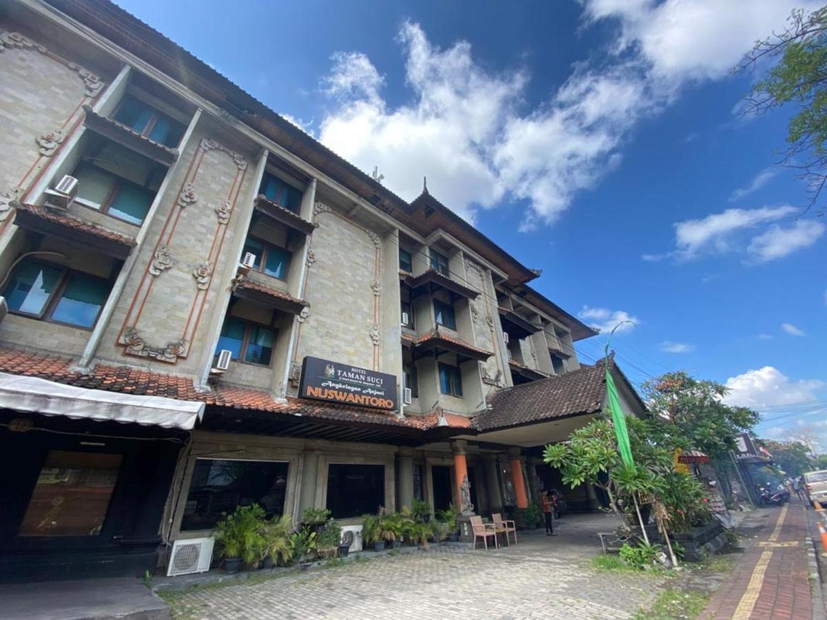 Urbanview Hotel Taman Suci Denpasar  Luaran gambar
