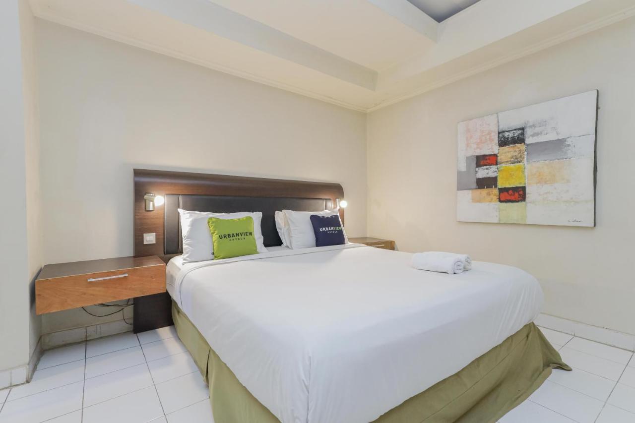Urbanview Hotel Taman Suci Denpasar  Luaran gambar