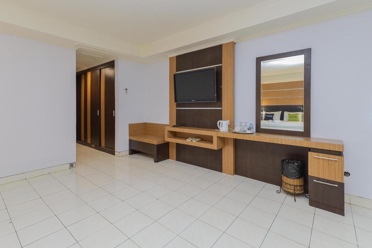 Urbanview Hotel Taman Suci Denpasar  Luaran gambar