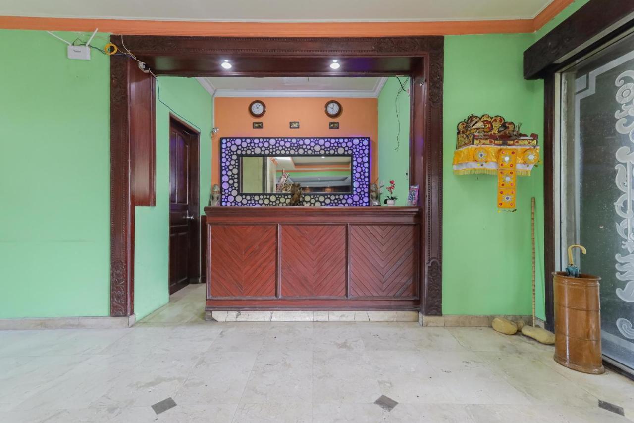 Urbanview Hotel Taman Suci Denpasar  Luaran gambar