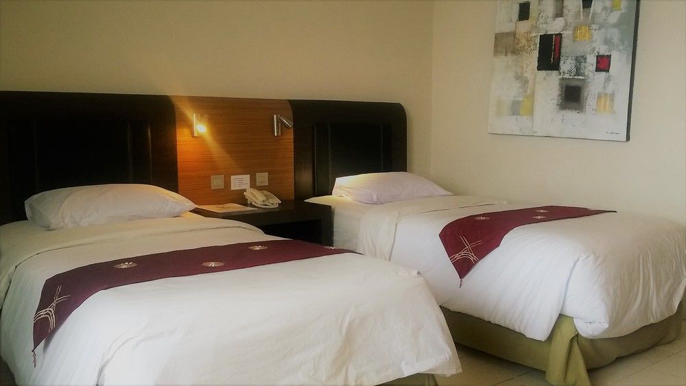 Urbanview Hotel Taman Suci Denpasar  Luaran gambar
